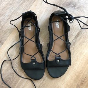 MASSIMO strapping black tie-up sandal